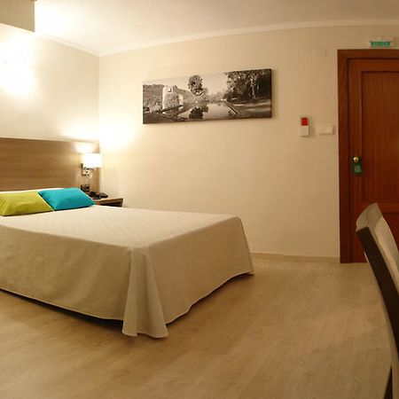 Hotel Avenida Plaza Alzira Luaran gambar