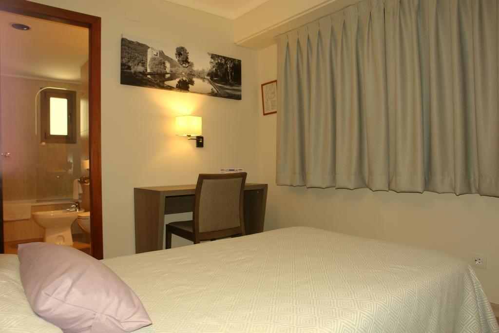 Hotel Avenida Plaza Alzira Bilik gambar