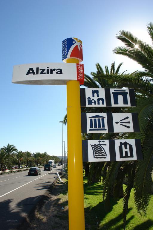 Hotel Avenida Plaza Alzira Luaran gambar