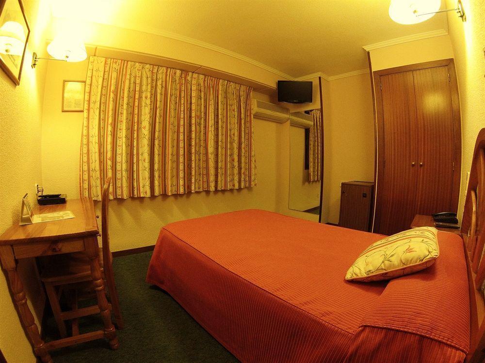 Hotel Avenida Plaza Alzira Luaran gambar