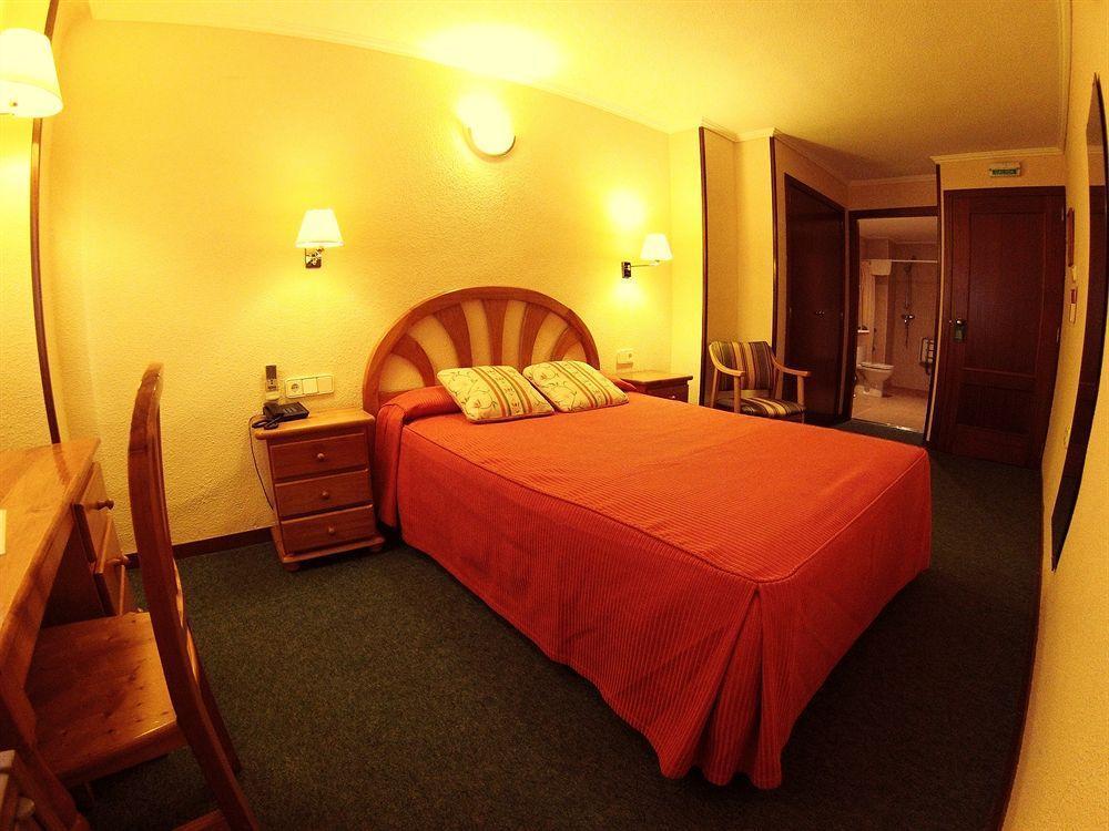 Hotel Avenida Plaza Alzira Luaran gambar