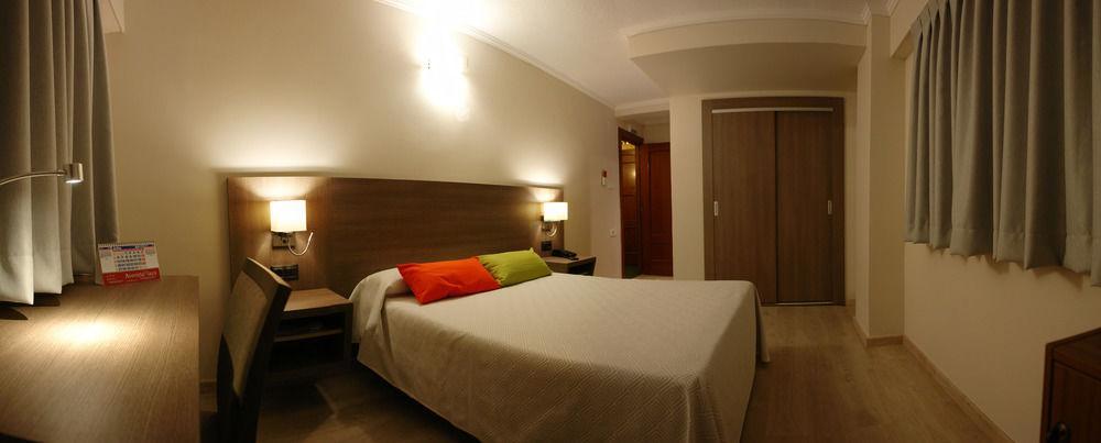 Hotel Avenida Plaza Alzira Luaran gambar